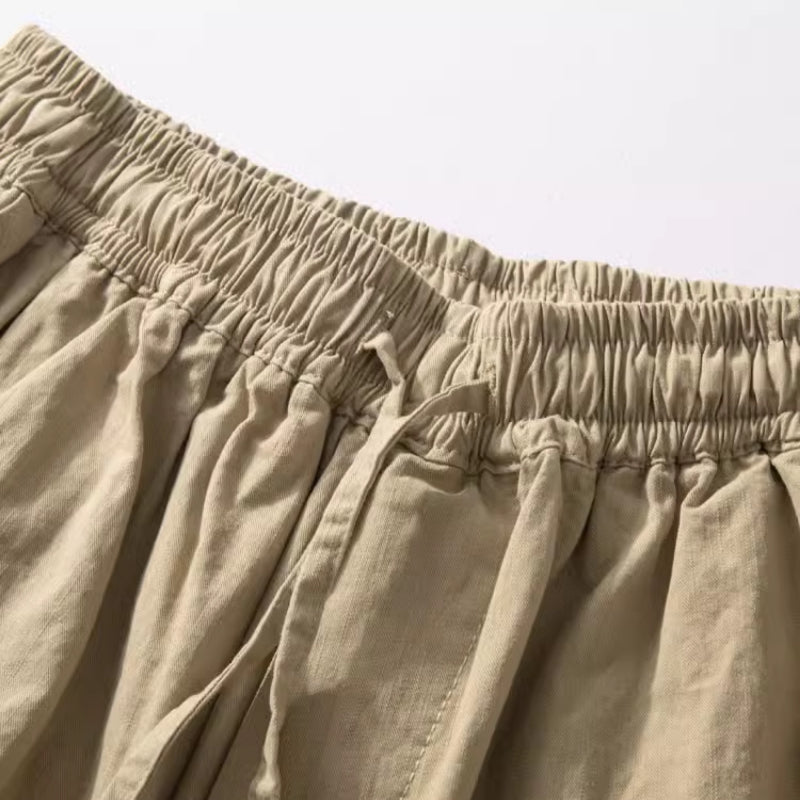 Japanische Karottenhose mit weitem Bein und lockerem Sitz