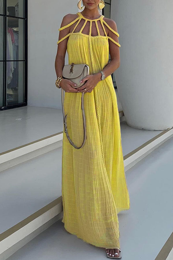 Polina - Plissiertes langes Kleid mit Seilgeflecht und kunstvollem Ausschnitt