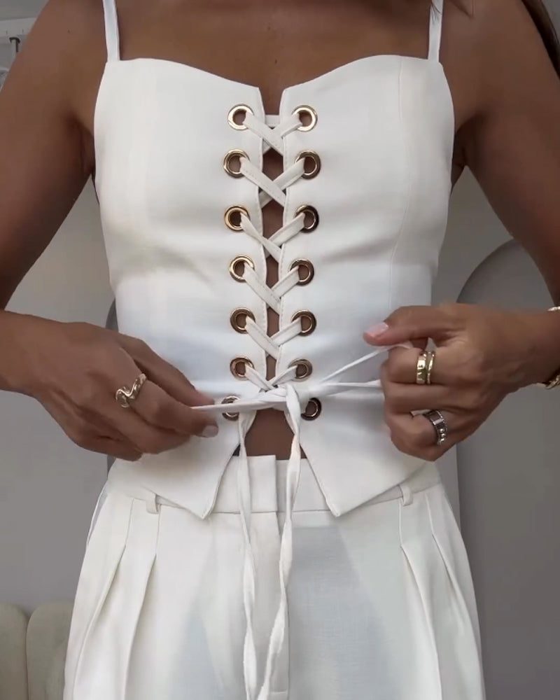 Romina - Zweiteiliges Ensemble mit einem Oberteil zum Binden mit schmalen Trägern und einer fließenden weiten Hose