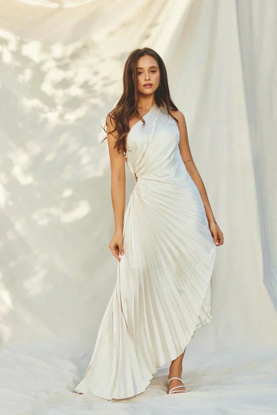 Sylviana - Ein-Schulter-Kleid mit Plissee Midi