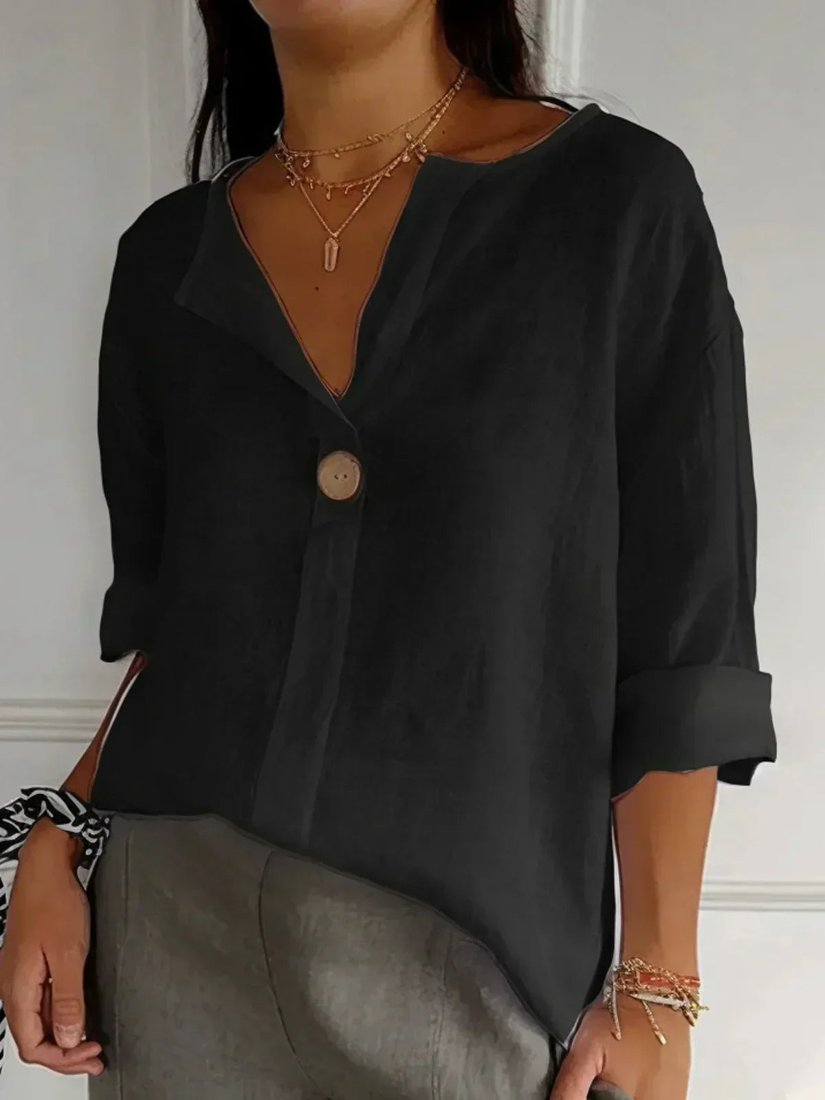 Laura - Lässige Bluse mit V-Ausschnitt