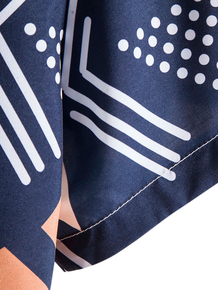 Geometrisch bedrucktes Hemd & Badeshorts