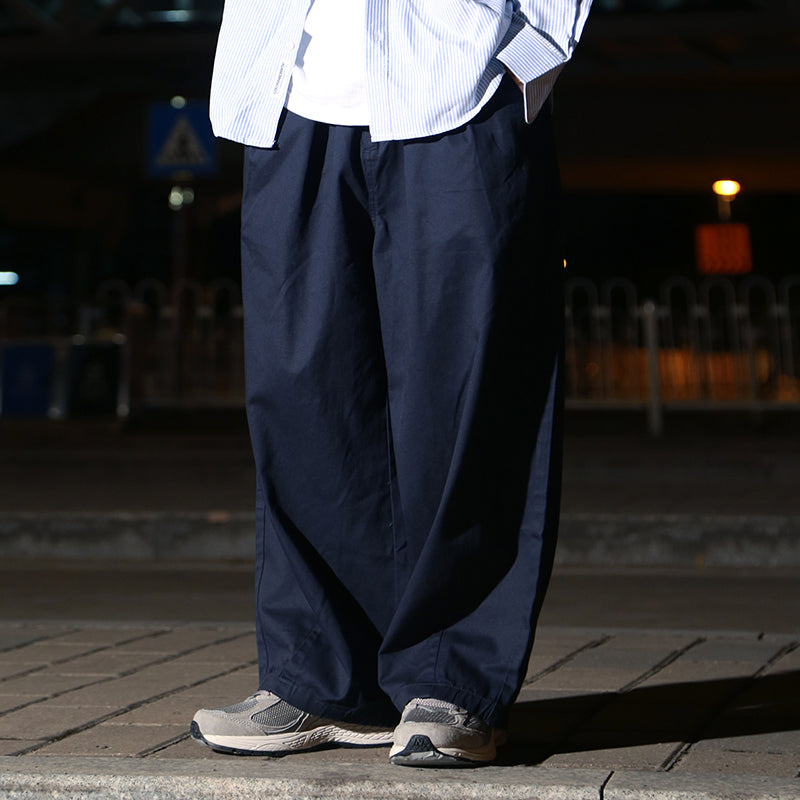 Japanische Weite Hosen mit weitem Bein