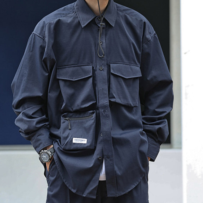 Japanisches lockeres Hemd mit mehreren Taschen
