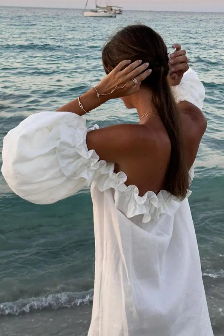 Leen - Midikleid mit entblößten Schultern, voluminösem Volant und Ballonärmeln