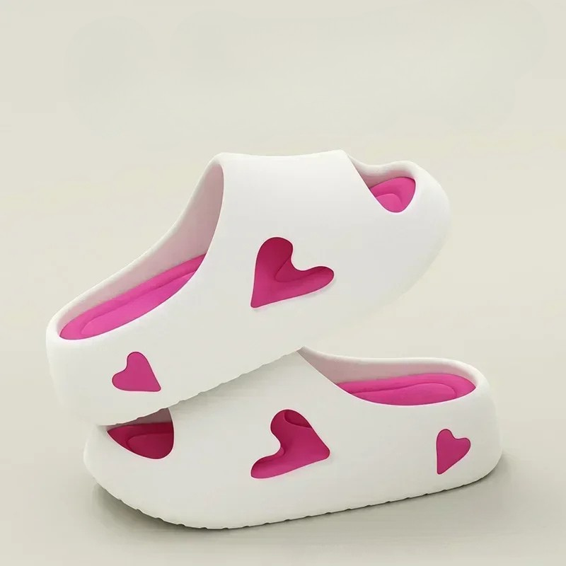 Lorien - Cloud Soft Flip Flops mit verspielter Herzform