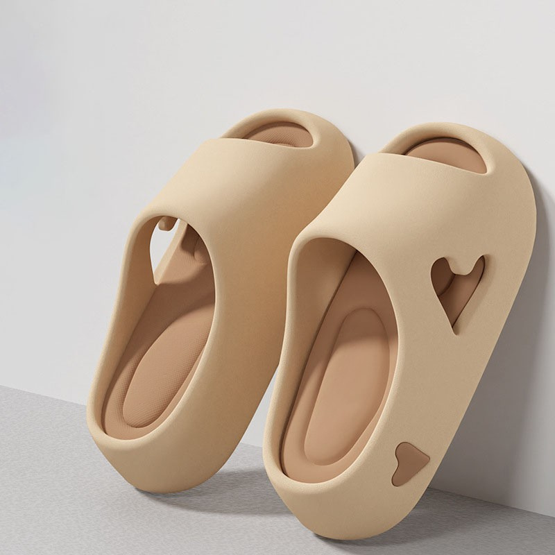 Lorien - Cloud Soft Flip Flops mit verspielter Herzform