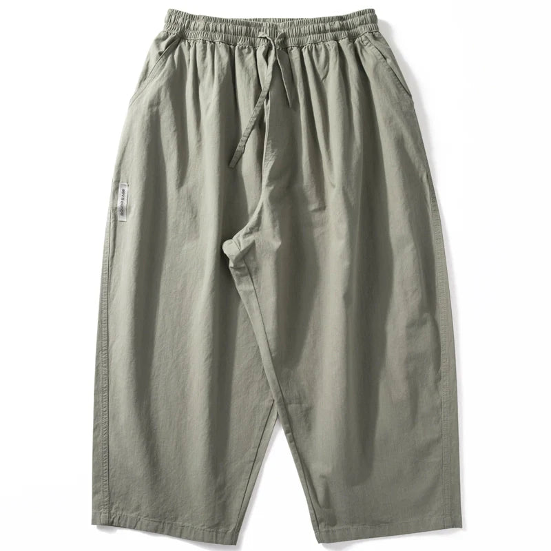 Japanische Karottenhose mit weitem Bein und lockerem Sitz