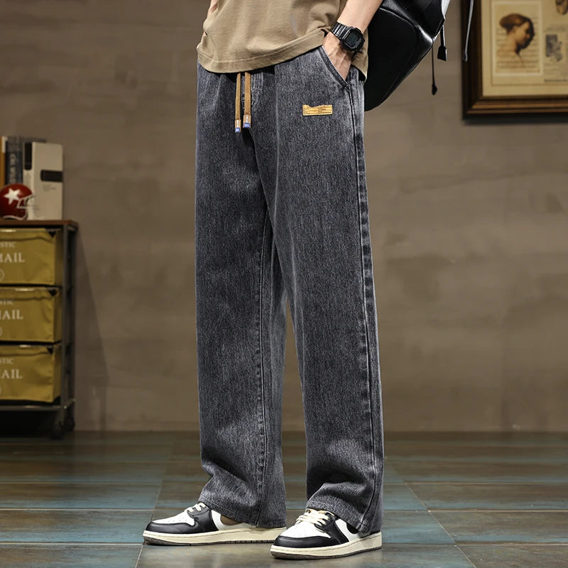 Gerade Jeans mit weitem Bein