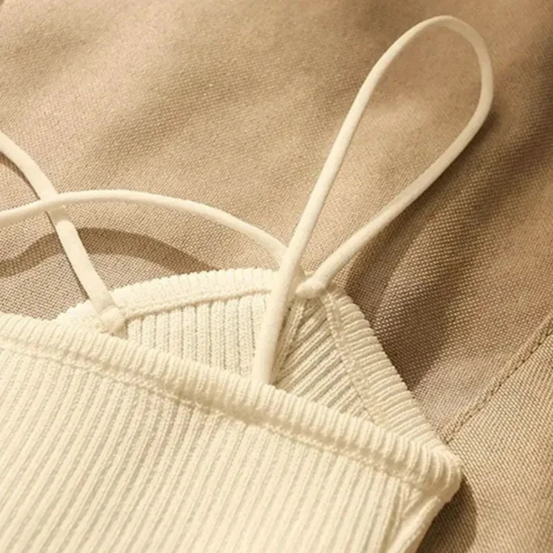 ALENA - GESTRICKTES CROP TOP
