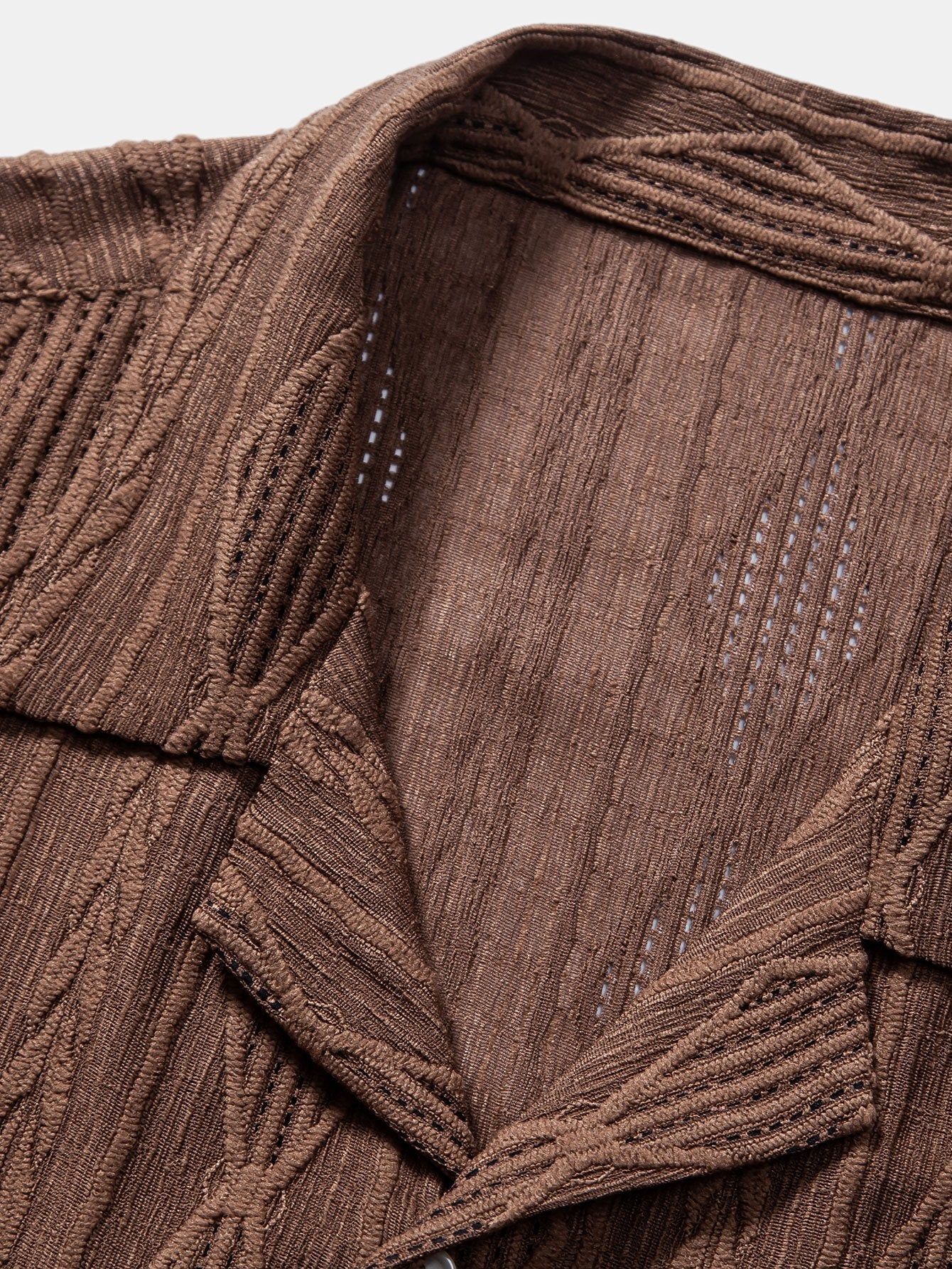 Geometrisches Jacquard-Ösen-Hemd im kubanischen Stil