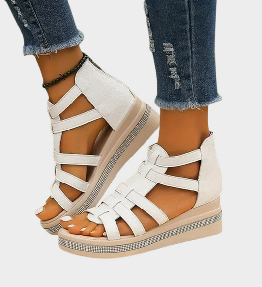 Sara - Plateausandalen mit Strassverzierung