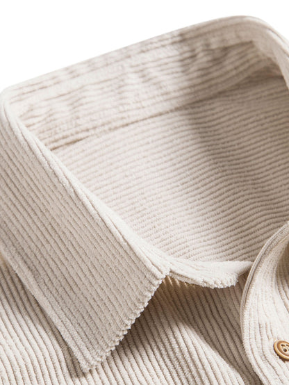 Kordhemd mit Knöpfen und kurzen Ärmeln