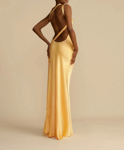 Lisa - Langes Satinkleid mit asymmetrischer Schulterpartie und offenem Rücken