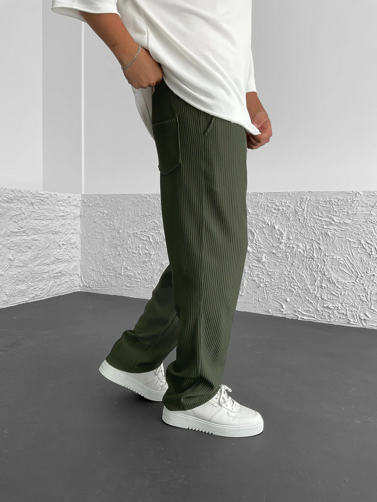 Niko - Gerippte Relaxed Fit-Hose