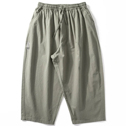 Japanische Karottenhose mit weitem Bein und lockerem Sitz