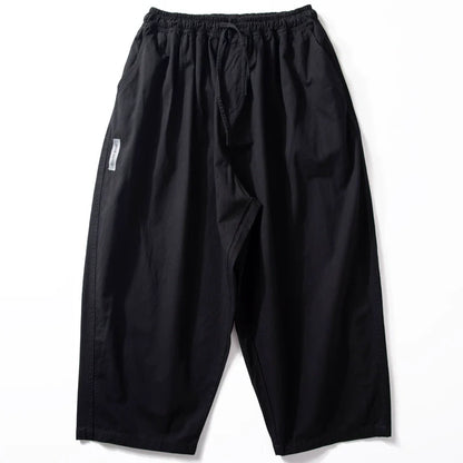 Japanische Karottenhose mit weitem Bein und lockerem Sitz