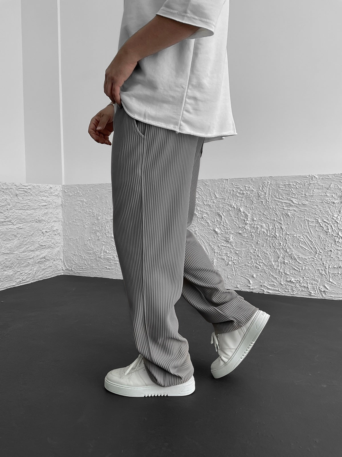 Niko - Gerippte Relaxed Fit-Hose