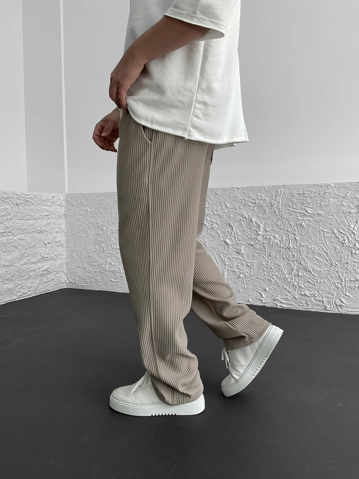 Niko - Gerippte Relaxed Fit-Hose