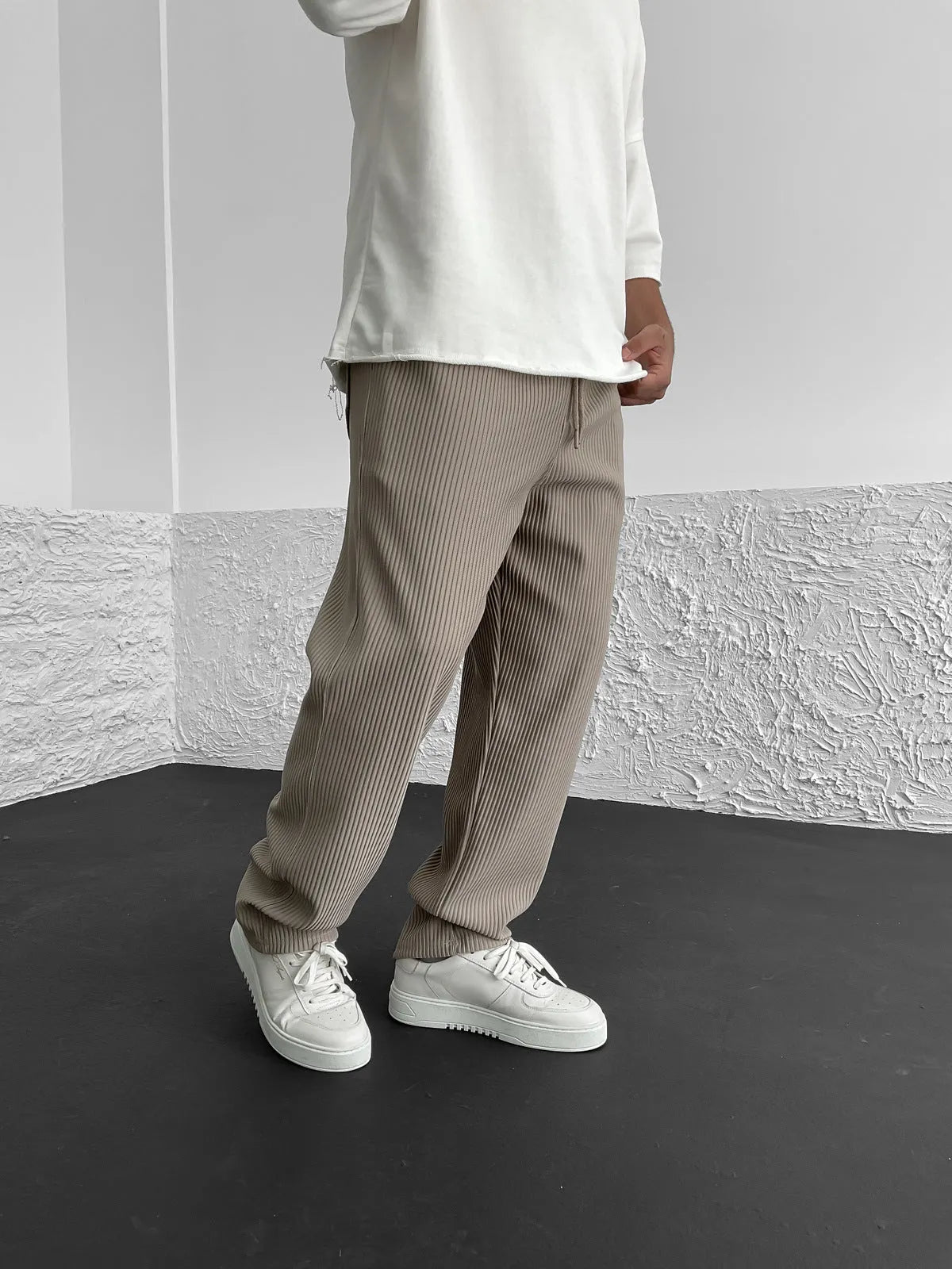 Niko - Gerippte Relaxed Fit-Hose