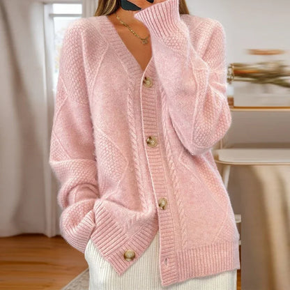 Emma - Gemütliche Strickjacke mit Zopfmuster