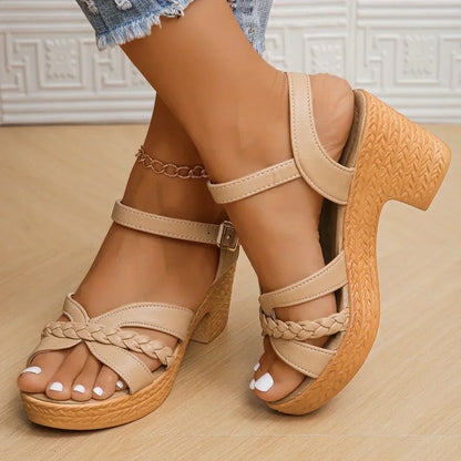LINA | SANDALEN MIT GEFLOCHTENEM ABSATZ
