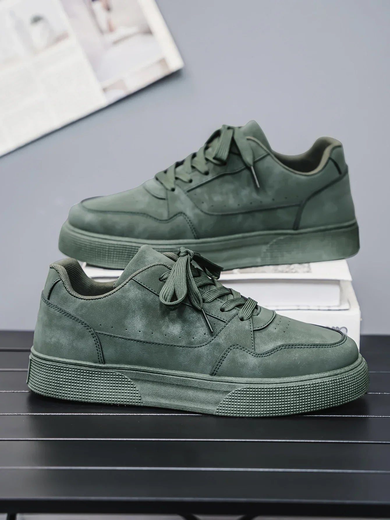 Valen Sneaker aus Wildleder