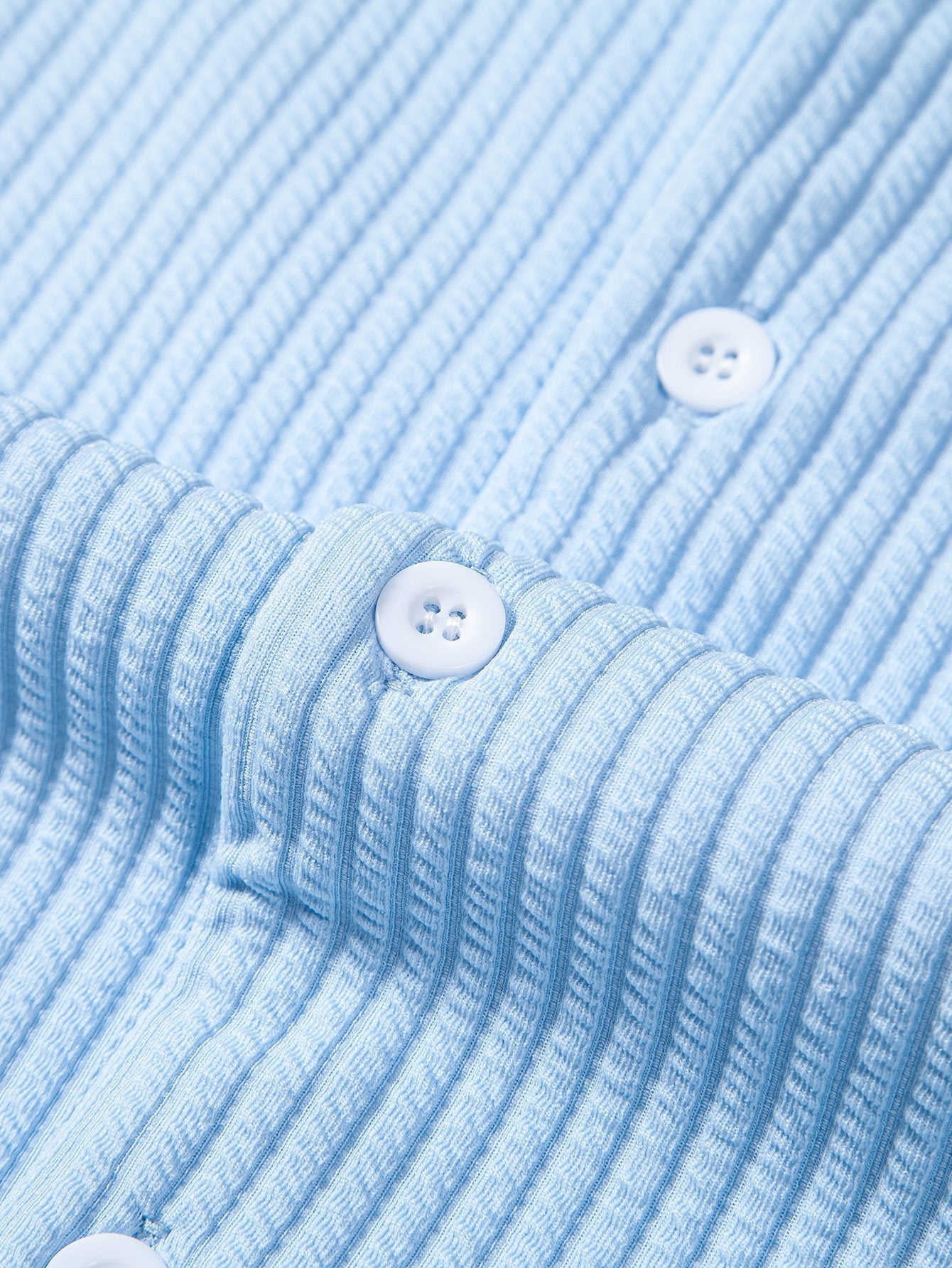 Muscle Fit geripptes tiefes kubanisches Hemd