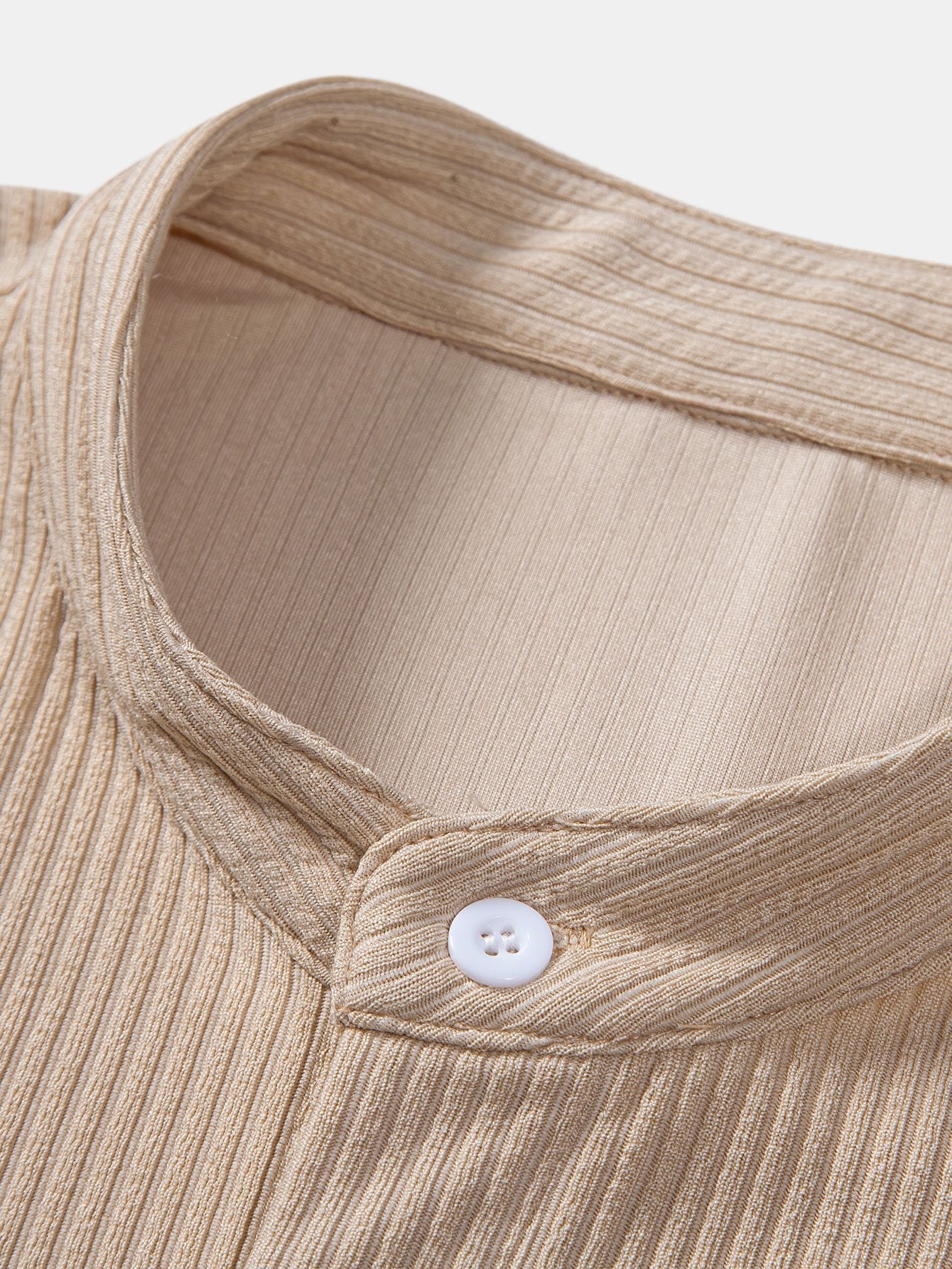 Muscle Fit Stehkragen-Shirt mit Rippstrick